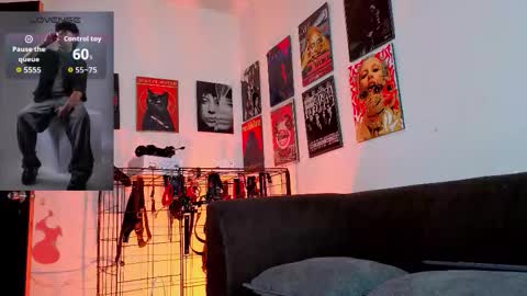 Snapshot of gaeloconner chatting on 11-07-25, 02:11 Gael Conner online show from 11-07-25, 02:11