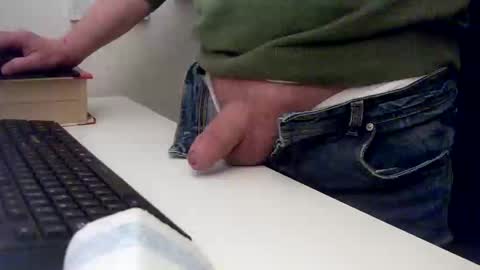 Snapshot of gagjno chatting on 03-29-26, 07:47 gagjno online show from 03-29-26, 07:47