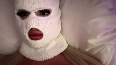 Snapshot of gaia_brv chatting on 05-30-26, 02:36 Feetbaabe online show from 05-30-26, 02:36