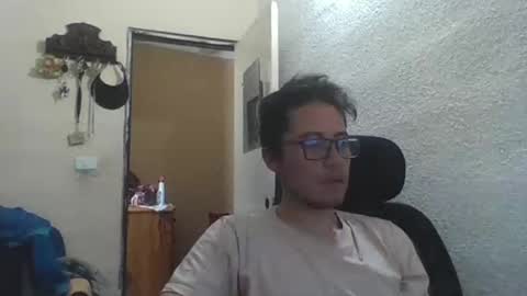 Snapshot of galen_0 chatting on 12-17-24, 05:51 galen_0 online show from 12-17-24, 05:51