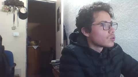 Snapshot of galen_0 chatting on 01-06-25, 06:03 galen_0 online show from 01-06-25, 06:03