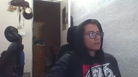 Snapshot of galen_0 chatting on 01-14-25, 09:24 galen_0 online show from 01-14-25, 09:24