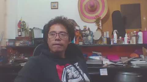 Snapshot of galen_0 chatting on 02-05-25, 08:00 galen_0 online show from 02-05-25, 08:00