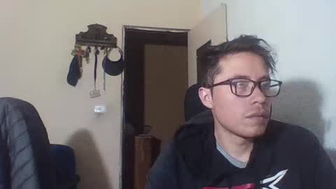 Snapshot of galen_0 chatting on 02-24-25, 04:16 galen_0 online show from 02-24-25, 04:16