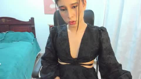 Snapshot of galileabigcock chatting on 11-13-25, 12:04 CORAL online show from 11-13-25, 12:04