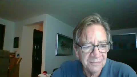 Snapshot of galloboy5 chatting on 12-16-25, 05:34 galloboy5 online show from 12-16-25, 05:34