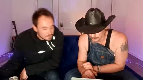 Snapshot of gapegasp chatting on 11-11-25, 08:03 gapegasp online show from 11-11-25, 08:03