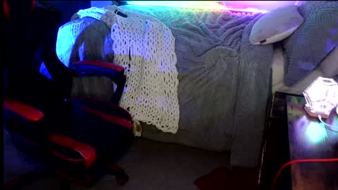 Jenna  - be back MONDAY night.  online show from 12-12-24, 08:57