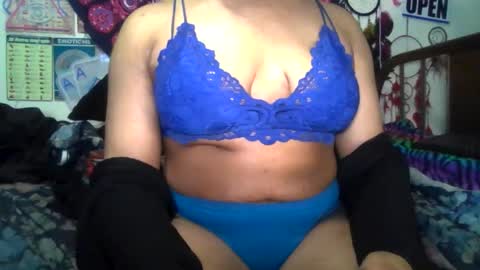 Snapshot of gardeniaspear chatting on 04-25-26, 07:33 Gardenia online show from 04-25-26, 07:33
