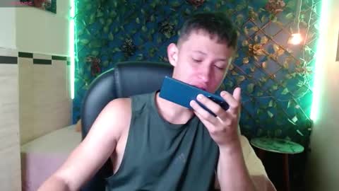 garuo_18 online show from 11-18-25, 03:12