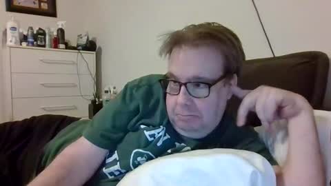 Gary online show from 12-22-25, 02:19