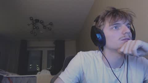 Snapshot of gasturfahe chatting on 01-29-25, 09:28 gasturfahe online show from 01-29-25, 09:28