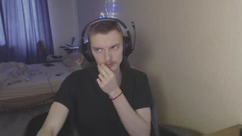 Snapshot of gasturfahe chatting on 03-05-25, 09:05 gasturfahe online show from 03-05-25, 09:05