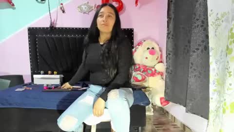 Snapshot of gaticahot001 chatting on 12-30-24, 02:09 Diana online show from 12-30-24, 02:09