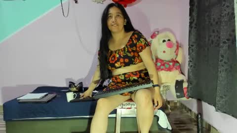 Snapshot of gaticahot001 chatting on 01-11-25, 11:34 Diana online show from 01-11-25, 11:34