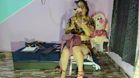 Snapshot of gaticahot001 chatting on 01-13-25, 10:56 Diana online show from 01-13-25, 10:56