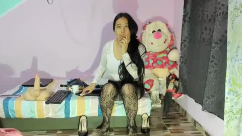 Snapshot of gaticahot001 chatting on 01-17-25, 11:17 Diana online show from 01-17-25, 11:17