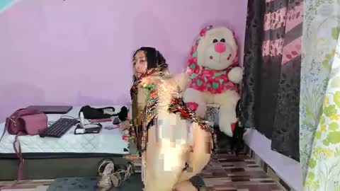 Snapshot of gaticahot001 chatting on 01-23-25, 02:28 Diana online show from 01-23-25, 02:28