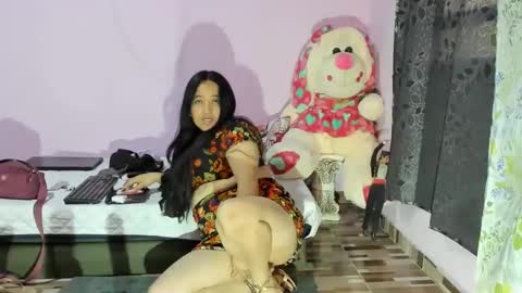 Snapshot of gaticahot001 chatting on 01-23-25, 10:11 Diana online show from 01-23-25, 10:11
