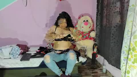 Snapshot of gaticahot001 chatting on 01-27-25, 08:07 Diana online show from 01-27-25, 08:07