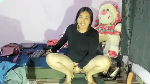 Snapshot of gaticahot001 chatting on 02-04-25, 12:29 Diana online show from 02-04-25, 12:29