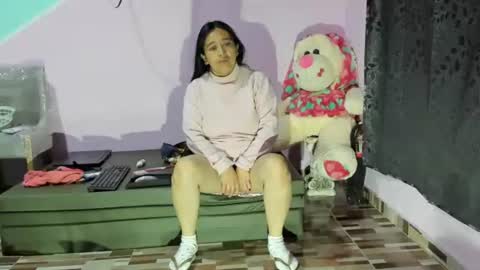Snapshot of gaticahot001 chatting on 02-15-25, 09:49 Diana online show from 02-15-25, 09:49