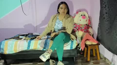 Snapshot of gaticahot001 chatting on 03-10-25, 02:06 Diana online show from 03-10-25, 02:06