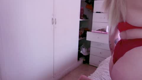 gatitahorny69 online show from 06-19-26, 03:27