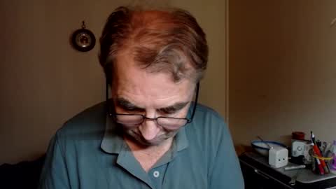 Snapshot of gavinfriend chatting on 03-20-26, 12:04 Garry online show from 03-20-26, 12:04