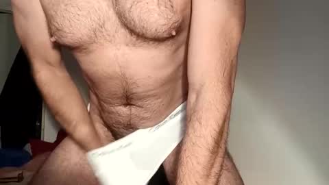 gay_pole online show from 10-31-25, 08:54