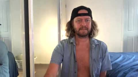 gcsurfer81 online show from 12-14-25, 07:25