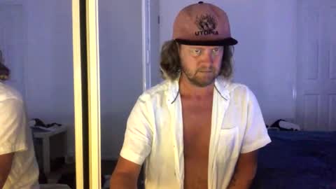 gcsurfer81 online show from 02-22-26, 07:51