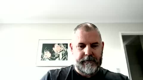 Snapshot of gdayfolks chatting on 06-22-26, 01:18 Dale online show from 06-22-26, 01:18