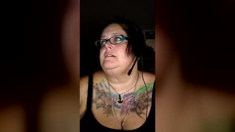 GearHeadGoddess online show from 08-03-26, 03:38