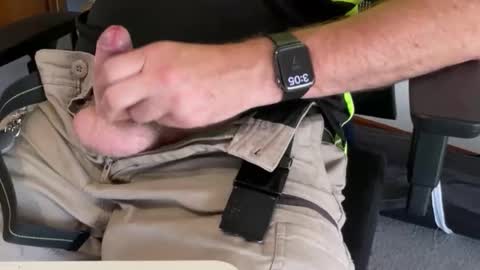 Snapshot of geelongguy chatting on 02-07-26, 04:05 Chris online show from 02-07-26, 04:05