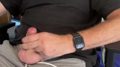 Snapshot of geelongguy chatting on 02-15-26, 02:41 Chris online show from 02-15-26, 02:41