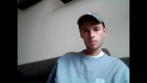 Snapshot of geil123569551 chatting on 09-10-25, 04:29 geil123569551 online show from 09-10-25, 04:29