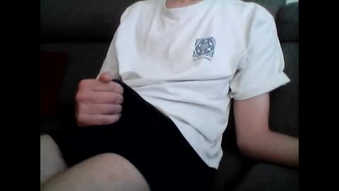Snapshot of geil123569551 chatting on 04-21-26, 04:01 geil123569551 online show from 04-21-26, 04:01
