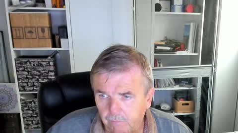 Snapshot of geiler_bock chatting on 10-12-25, 08:13 Geiler Bock online show from 10-12-25, 08:13