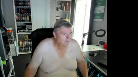 Snapshot of geiler_bock chatting on 06-28-26, 04:29 Geiler Bock online show from 06-28-26, 04:29