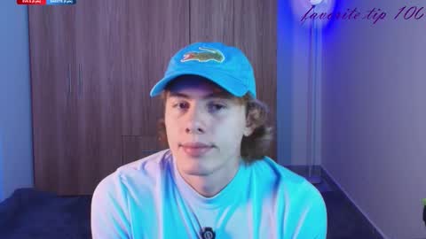 Snapshot of gemdominus chatting on 03-22-26, 06:44 Gem Dominus online show from 03-22-26, 06:44