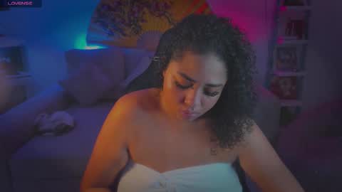 Snapshot of geminis_grey chatting on 11-10-25, 12:42 Geminis online show from 11-10-25, 12:42