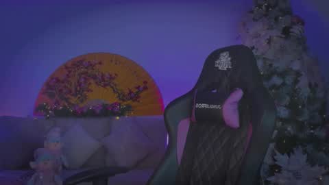 Snapshot of geminis_grey chatting on 12-04-25, 03:38 Geminis online show from 12-04-25, 03:38