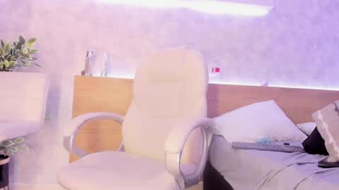 geminis muentes online show from 01-28-25, 07:43