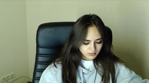 Gemma online show from 10-31-25, 08:15