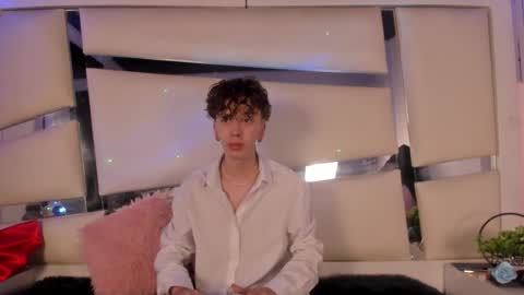 Snapshot of genesis_js chatting on 12-05-25, 04:54 genesis_js online show from 12-05-25, 04:54