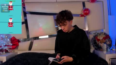 Snapshot of genesis_js chatting on 12-17-25, 04:18 genesis_js online show from 12-17-25, 04:18