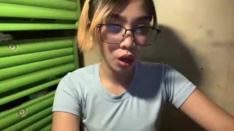 Snapshot of genesistresvant chatting on 01-10-26, 01:02 Yuki online show from 01-10-26, 01:02