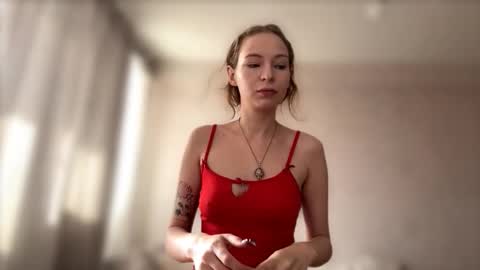 Snapshot of geneviveseay chatting on 09-30-25, 08:19 Emmi online show from 09-30-25, 08:19