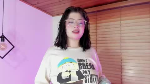 Snapshot of gennesis_love chatting on 12-23-25, 04:10 Sofia online show from 12-23-25, 04:10